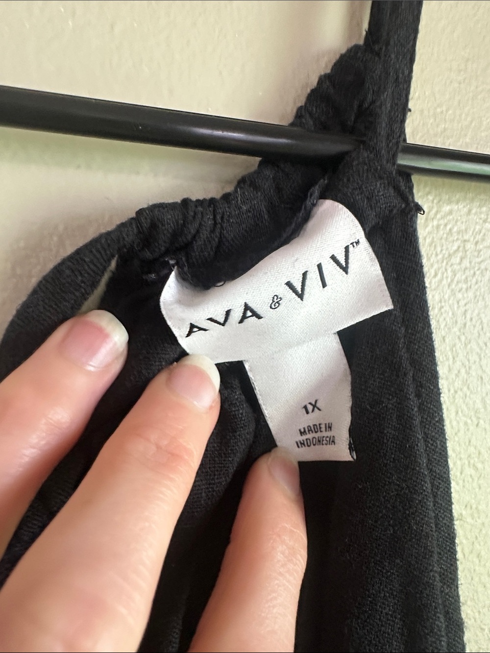 Ava & Viv Black Sleeveless Maxi Dress with Front Twist - Picture 3 of 7